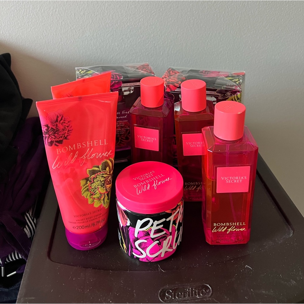 Bombshell Wildflower perfume collection
